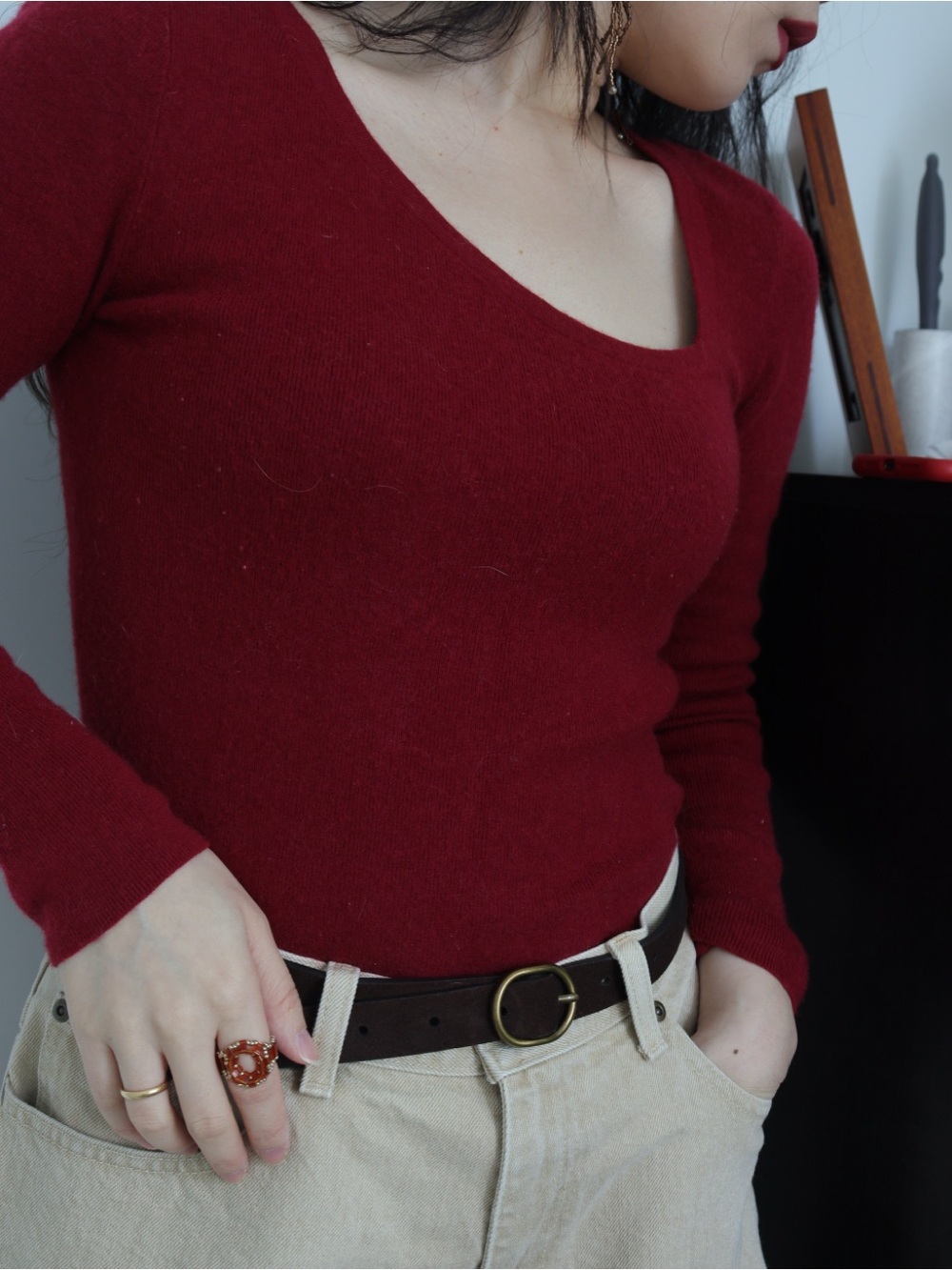 100%Cashmere Long-Sleeve Scoop Neck Sweater